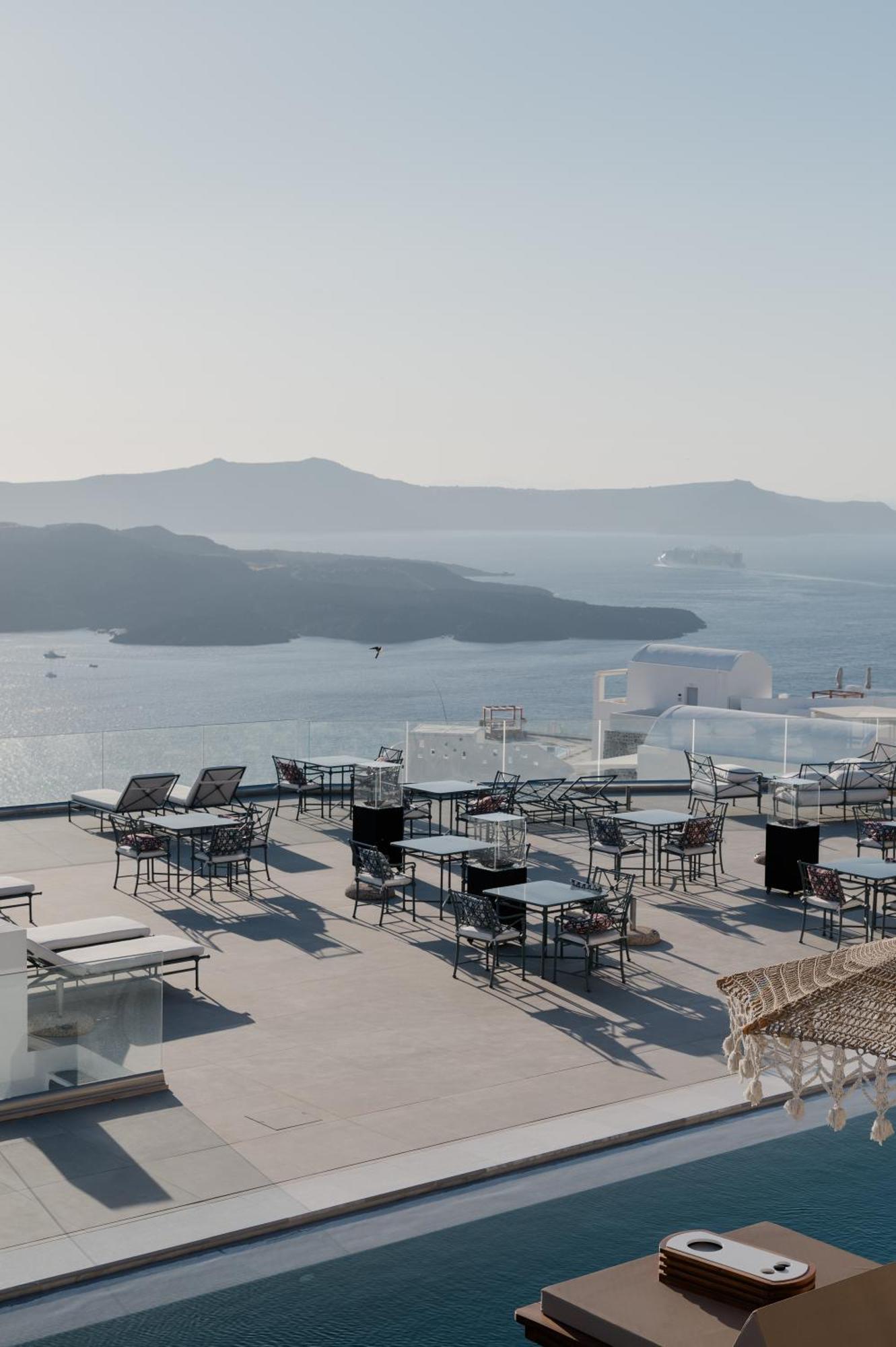 Apeiron Blue Santorini - Sustainable Adults Only 14 Plus Фира Екстериор снимка